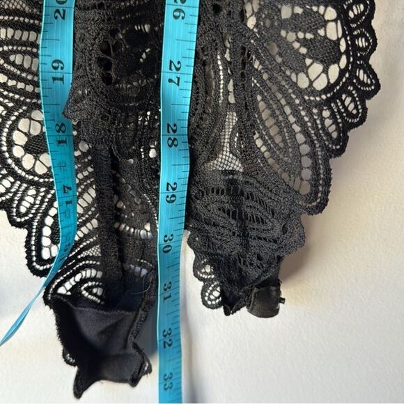 Free People Bodysuit Intimately Free l She's Ditsy
Flora Bell Sleeves - Picture 10 of 10